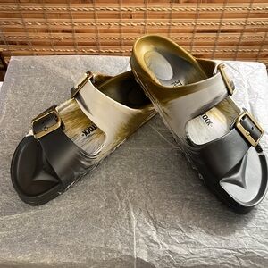 NWB Birkenstock Arizona Eva, Sz 37